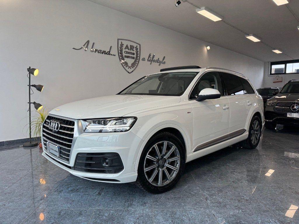 Audi Q7 3.0 TDI 272 CV quattro S-line Tetto Matrix Schermi