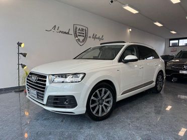 Audi Q7 3.0 TDI 272 CV quattro S-line Tetto Matrix Schermi