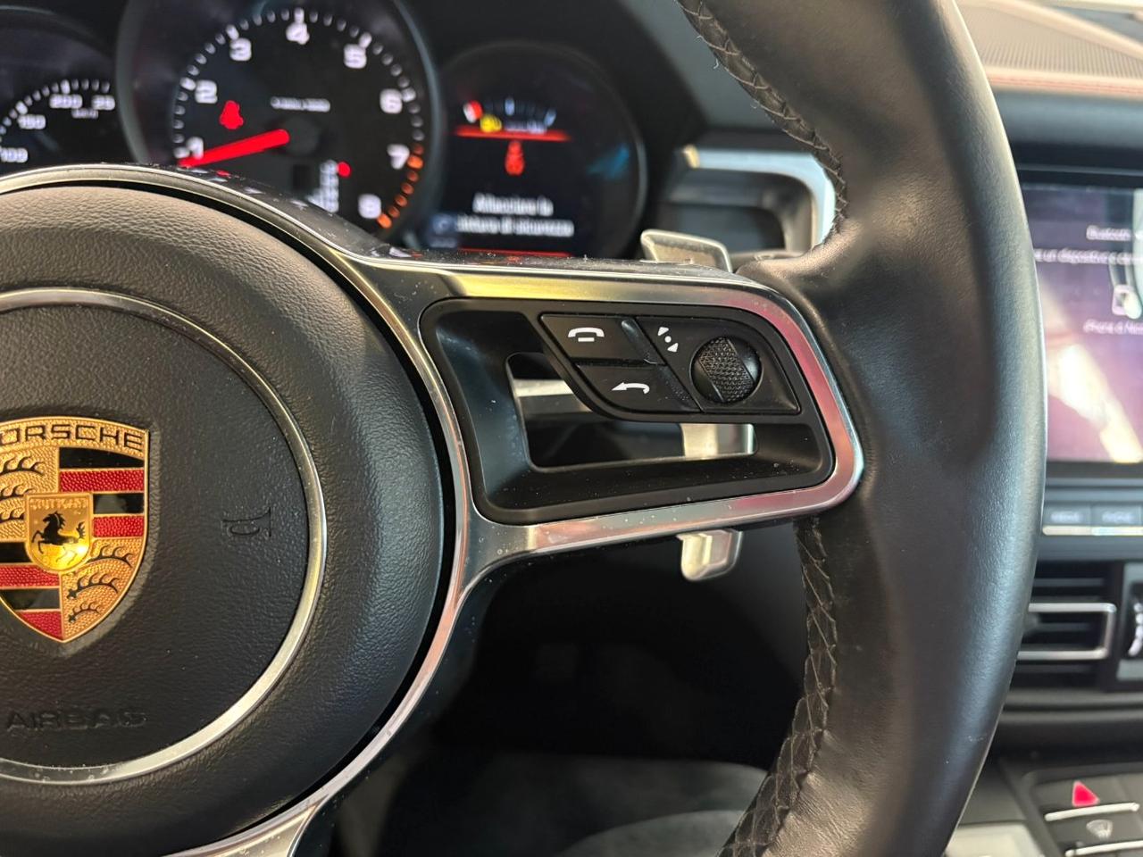 Porsche Macan 2.0 245cv pdk