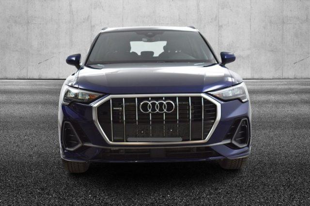 AUDI Q3 40 TDI quattro S tronic Business Advanced