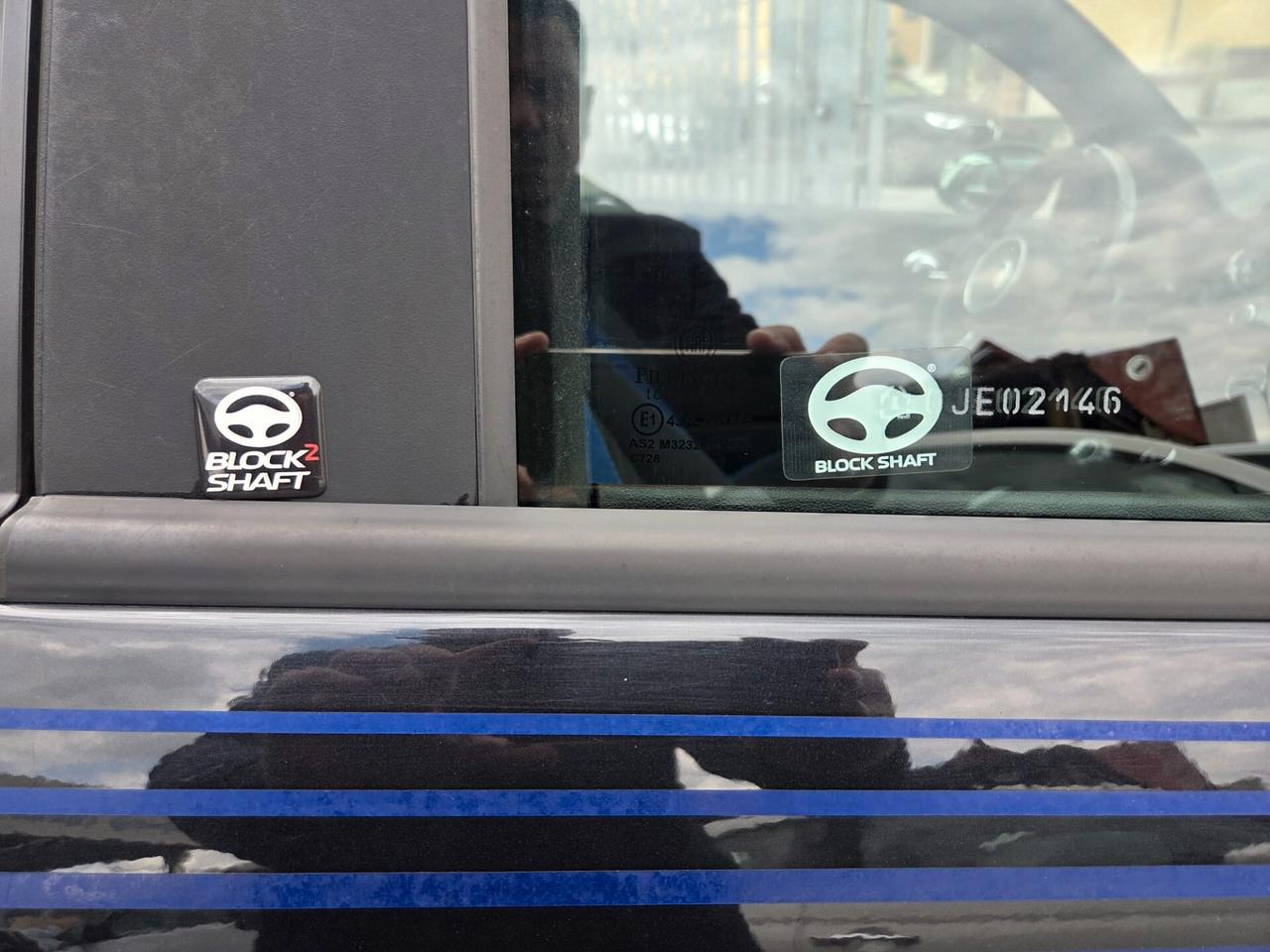 Abarth 595 1.4 Turbo T-Jet 165 CV Monster Energy Yamaha