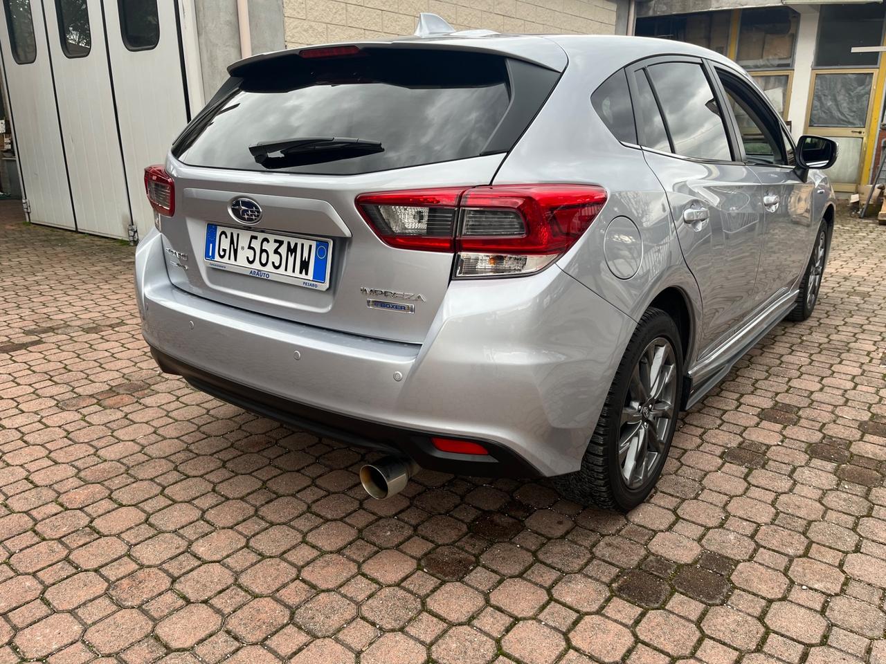 Subaru Impreza 2.0i Lineartronic MHEV Premium