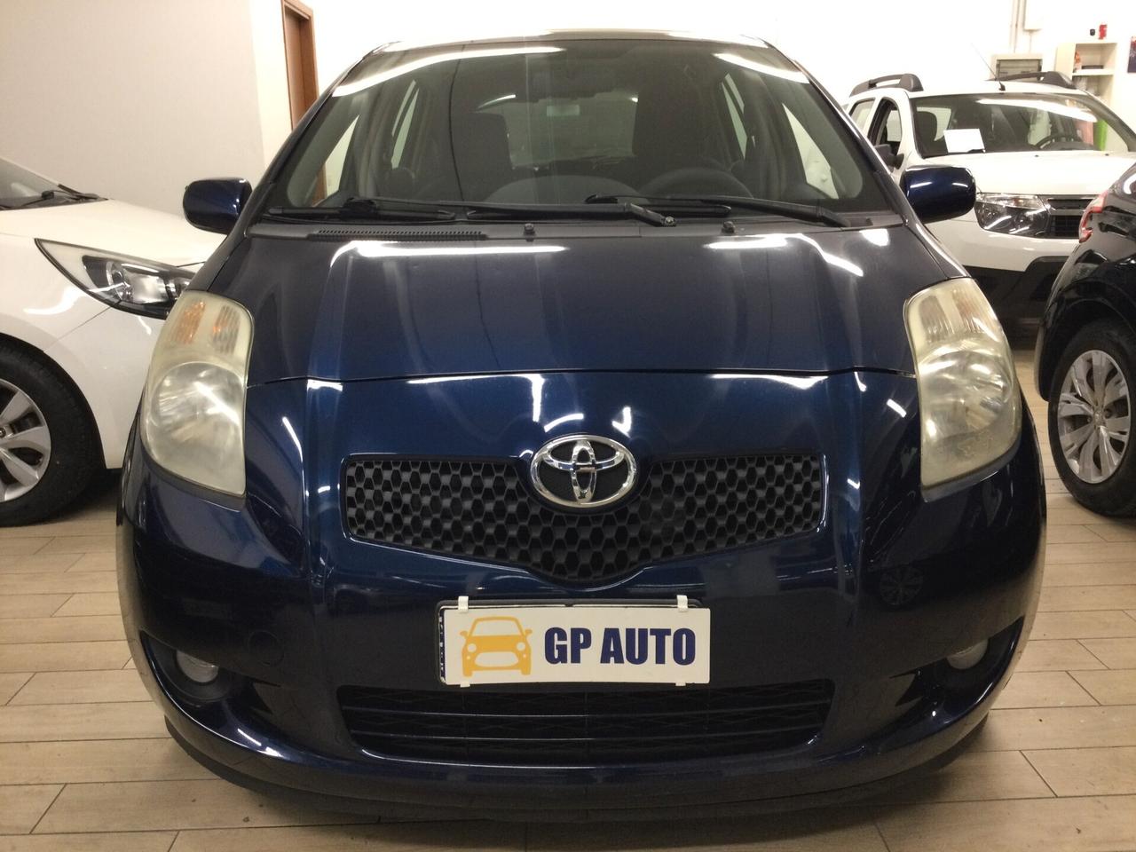 Toyota Yaris 1.3 5 porte Luna