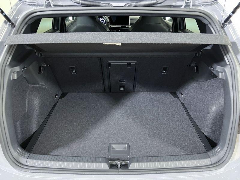 Volkswagen Golf Golf 1.5 etsi R-Line Plus 150cv dsg