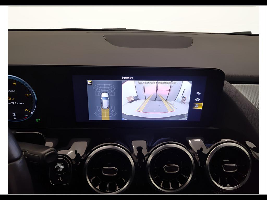 Mercedes-Benz Classe B - W247 2018 - B 180 d Sport auto