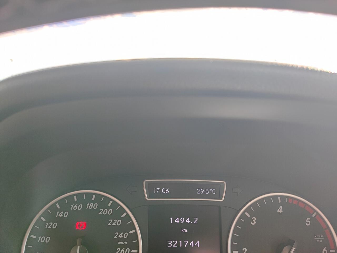 Mercedes-benz B 180 CDI BlueEFFICIENCY Premium