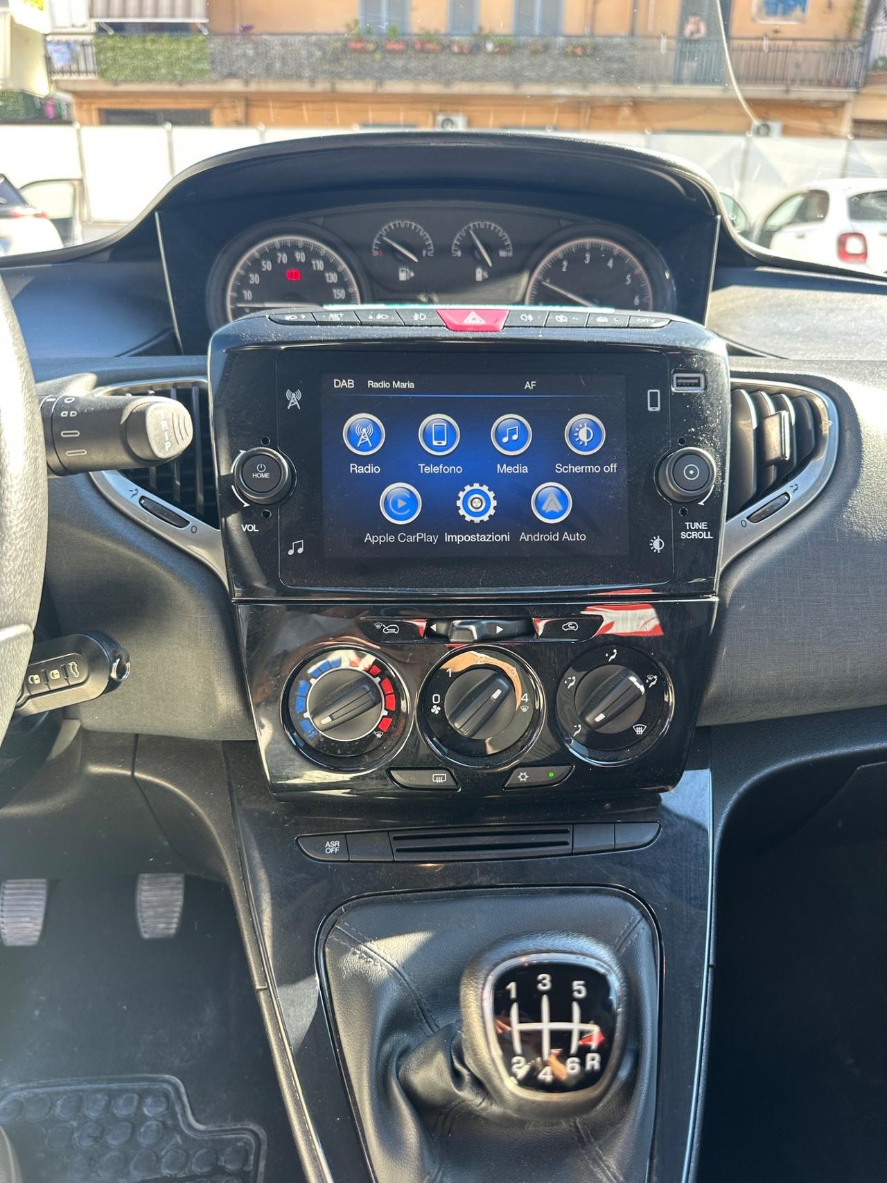 Lancia Ypsilon 1.0 FireFly 5 porte S&S Hybrid Gold