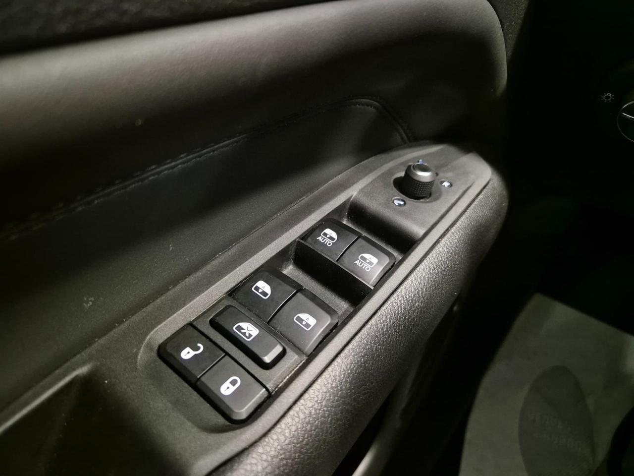 Jeep Compass 1.5 turbo t4 mhev Altitude 130cv dct N1