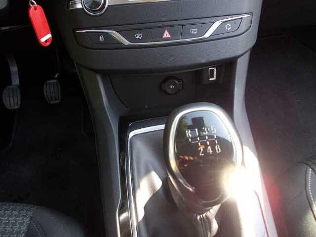 Peugeot 308 PureTech Turbo 110 S&S SW Style