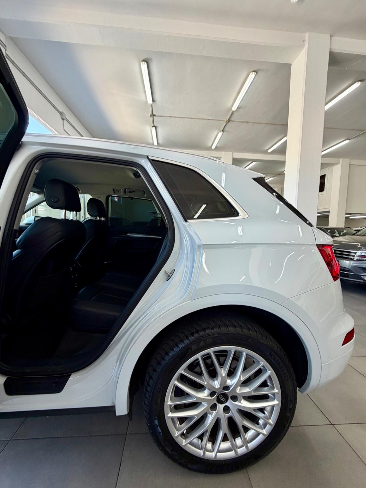 Audi Q5 40 TDI quattro S tronic Sport FINANZIABILE