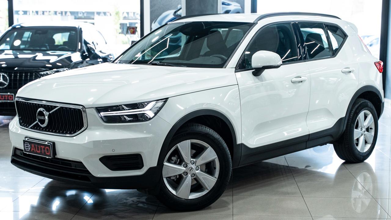 Volvo XC40 2.0 D3 150CV MOMENTUM PRO AUTO NAVI LED FULL OPTIONAL