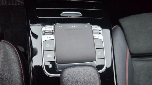 MERCEDES-BENZ A 200 Premium Amg PERMUTE UNICOPROPRIETARIO