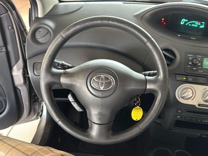 Toyota Yaris Yaris 3p 1.0 Sol Frizione Nuova