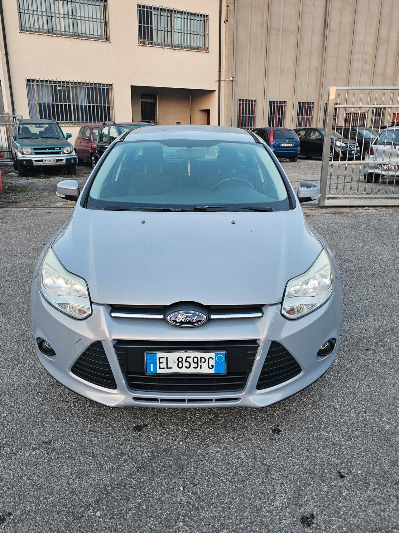 Ford Focus 1.6 benzina
