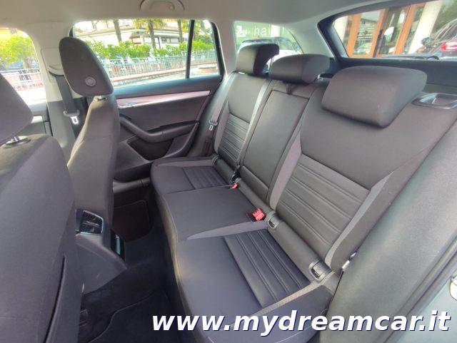 SKODA Octavia 1.5 DSG Wagon Ambition G-Tec