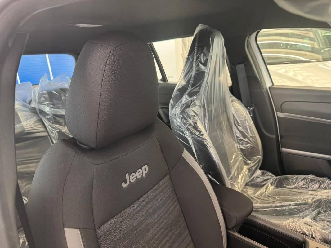 Jeep Avenger 1.2 t. e-hybr.mhev Longitude fwd 110cv edct6