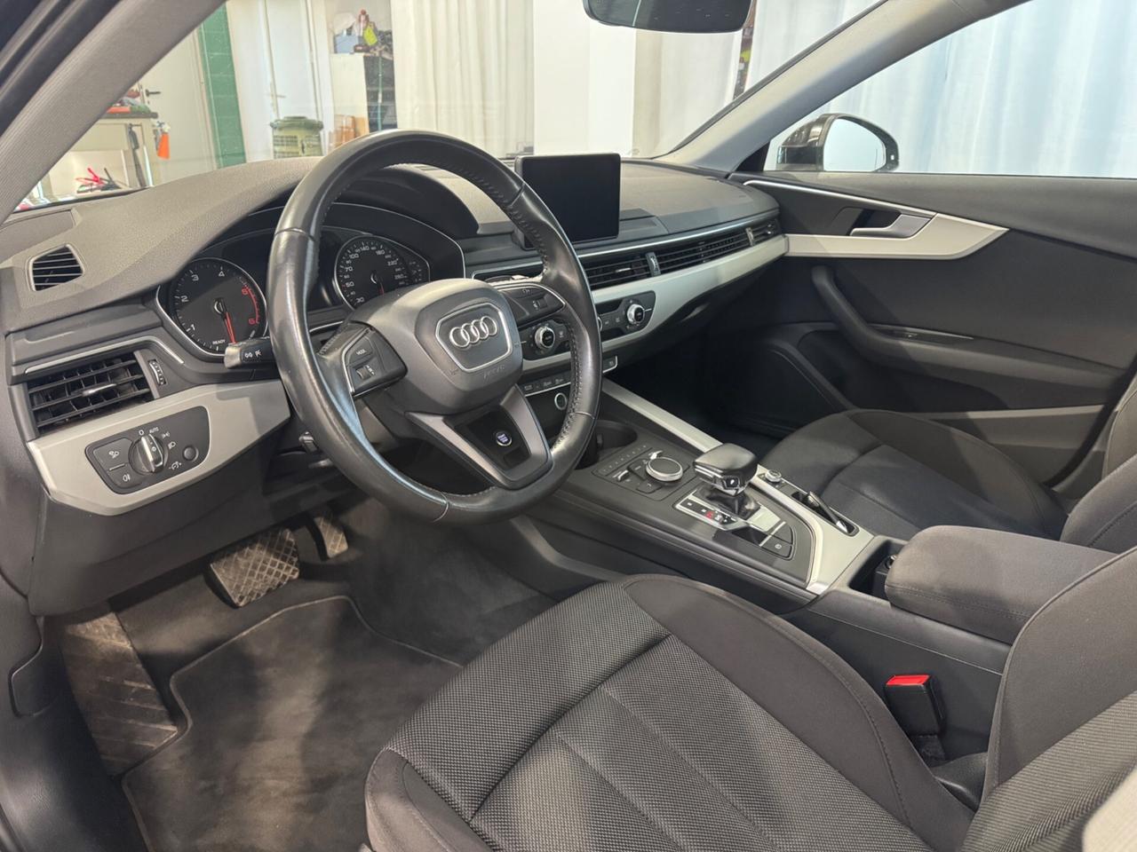 Audi A4 2.0 TDI 150 CV ultra S tronic Sport