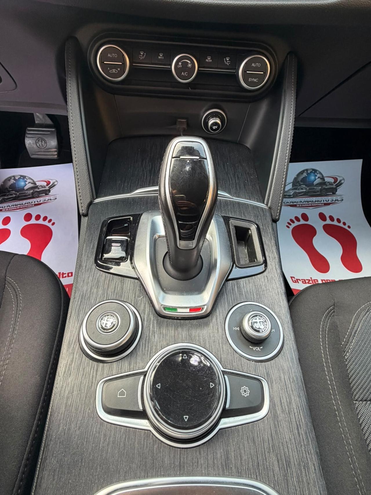 Alfa Romeo Stelvio 2.2 Turbodiesel 160 CV AT8 RWD Rosso Edizione