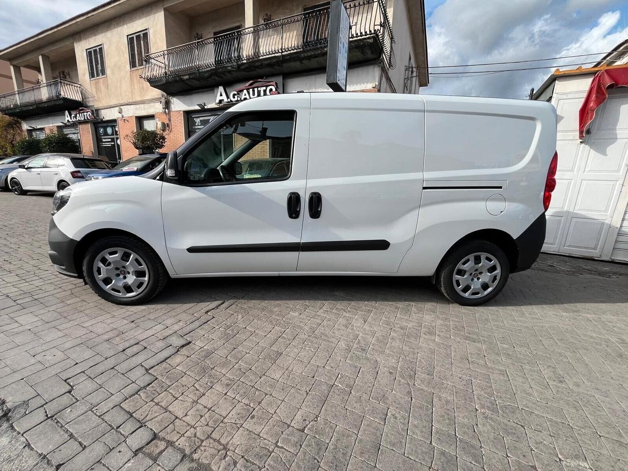 Fiat Doblo 1.6 MJT 105CV PL-TN Cargo MAXI Lounge DOPPIA PARTE LATERALE