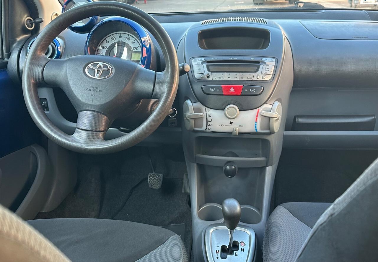 Toyota Aygo 1.0 12V VVT-i 5 porte Sol