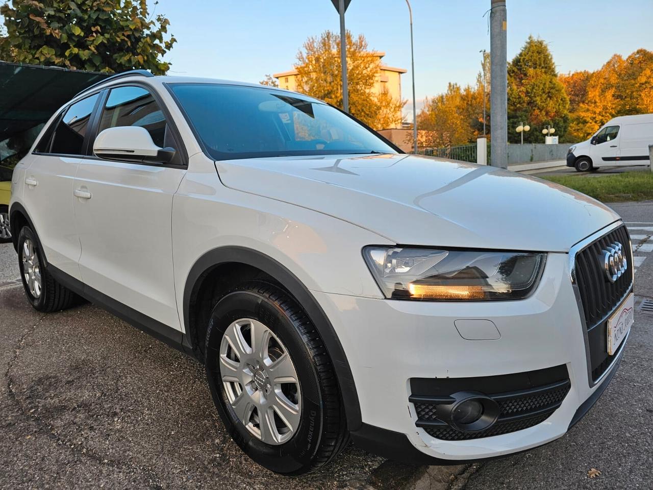 Audi Q3 2.0 TDI 140cv Business*Navi*Pdc*Unipro*Euro5