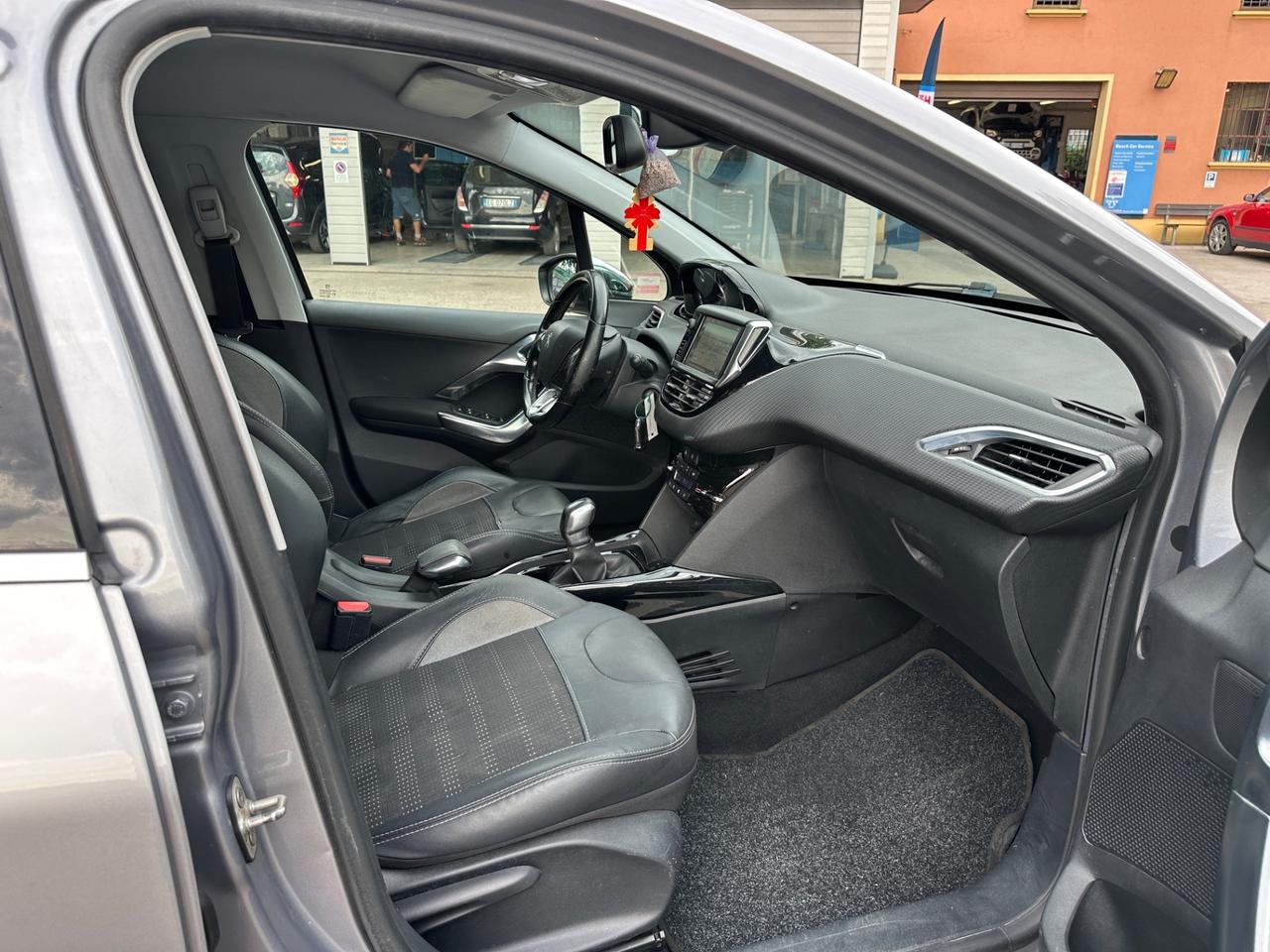Peugeot 2008 PureTech Turbo 110 S&S Black Matt
