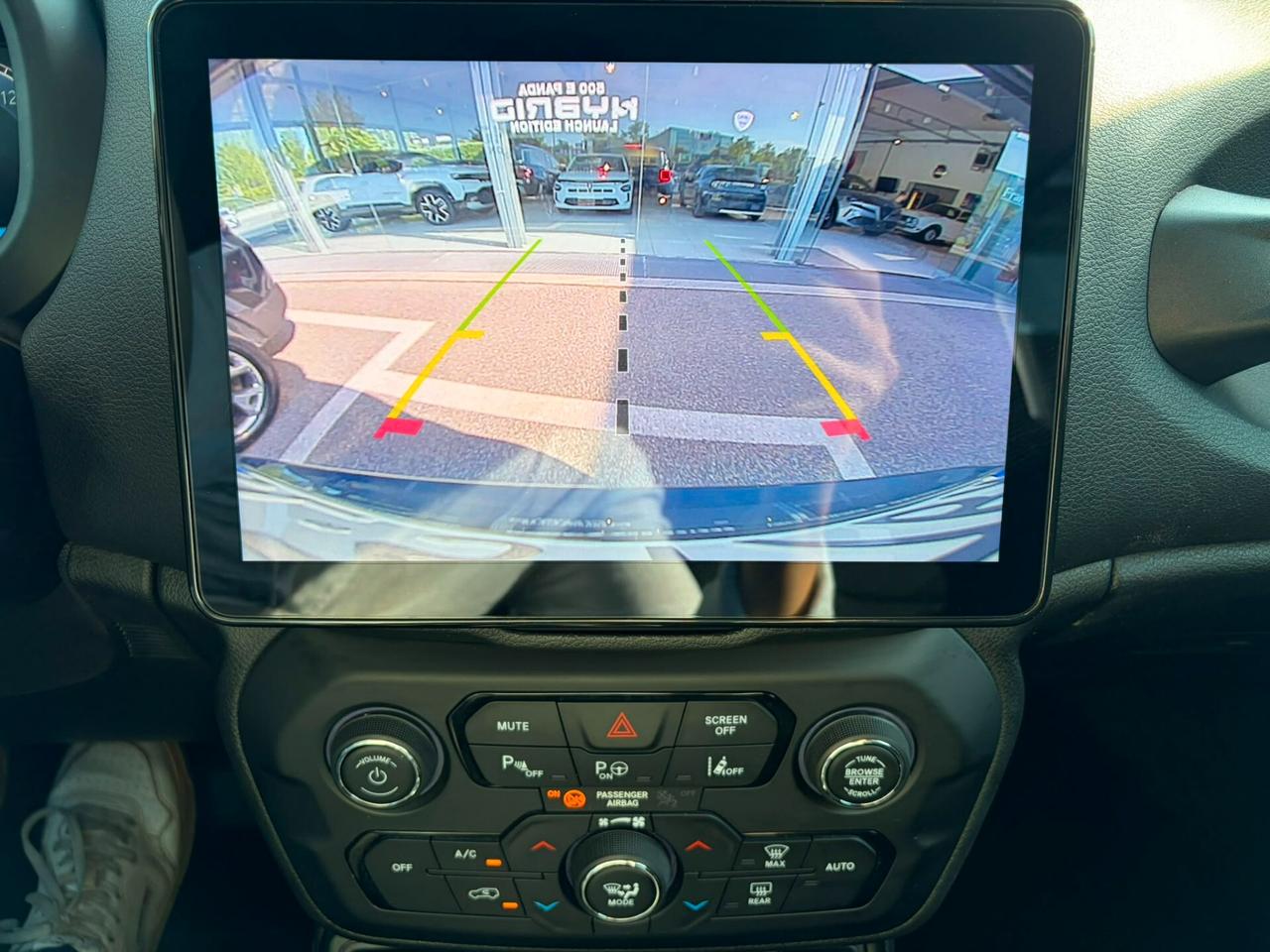 Jeep Renegade 1.5 Turbo T4 MHEV Summit