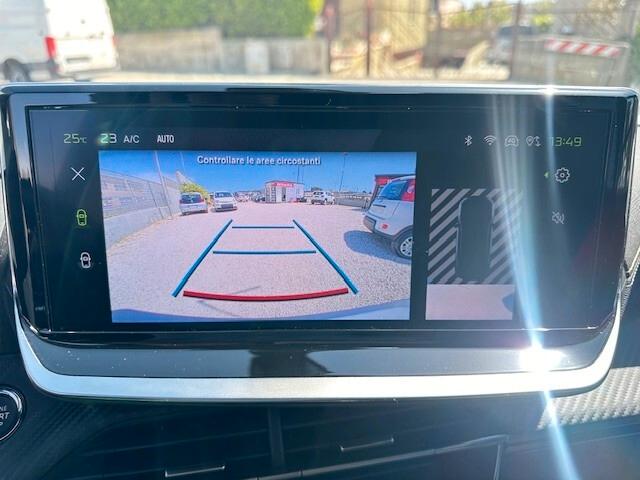 Peugeot 2008 PureTech 130 S&S EAT8 GT