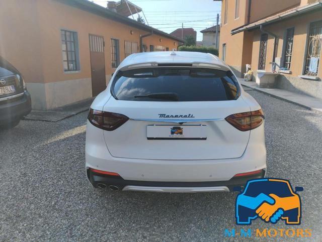 MASERATI Levante V6 Diesel AWD Gransport 250 CV