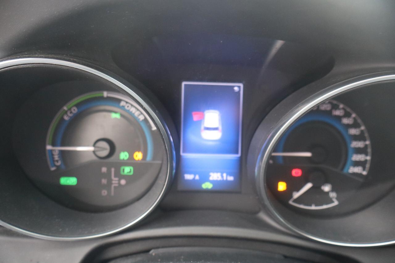 Toyota Auris 1.8 Hybrid Style