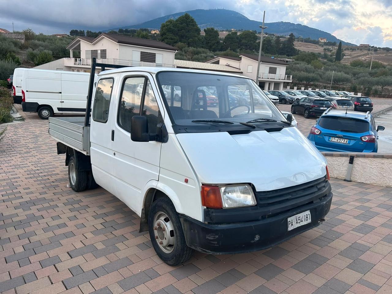Ford Transit CASSONATO