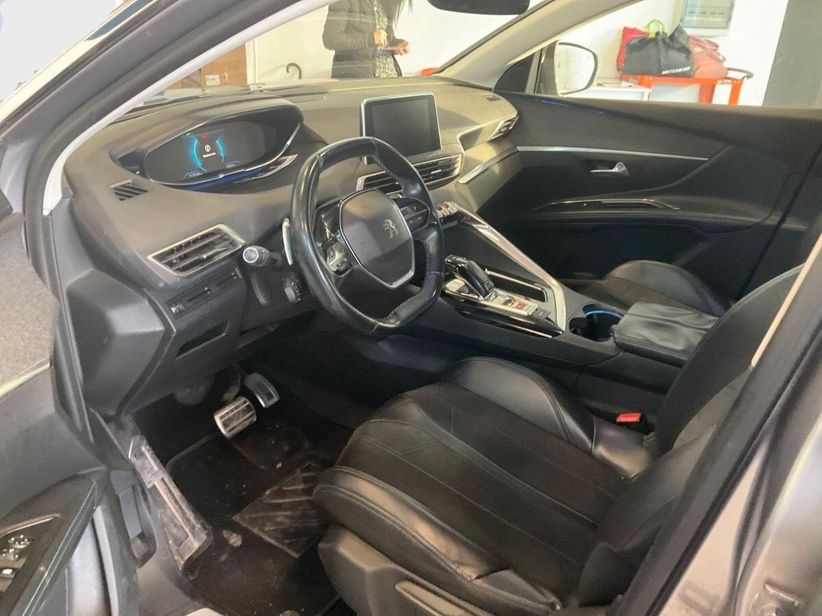 Peugeot 5008 BlueHDi 120 S&S EAT6 Crossway