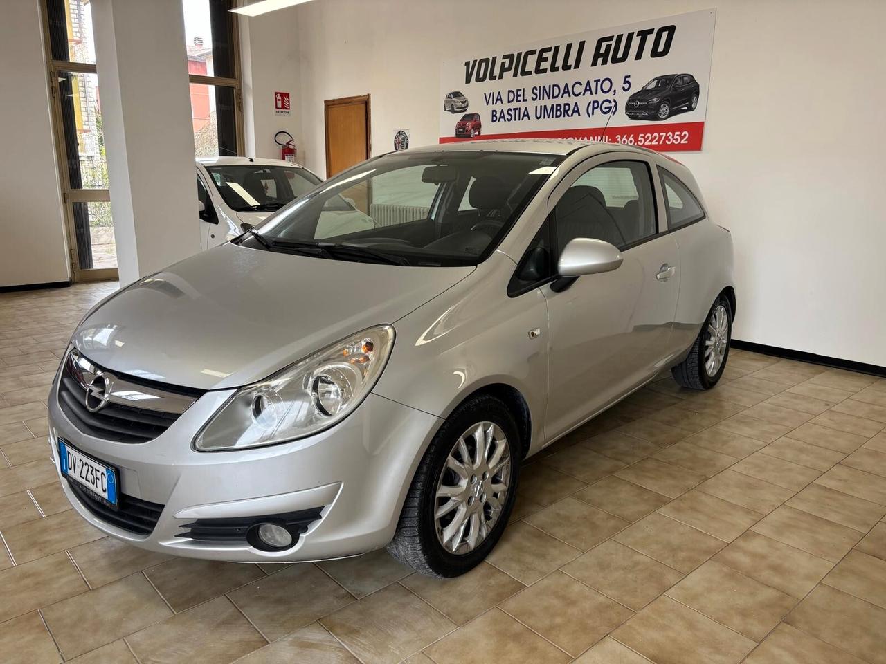 OPEL CORSA ANNO 2009 DS 1.3 MULTIJET 75 CV ADATTA NEOPATENTATI KM 200 MILA