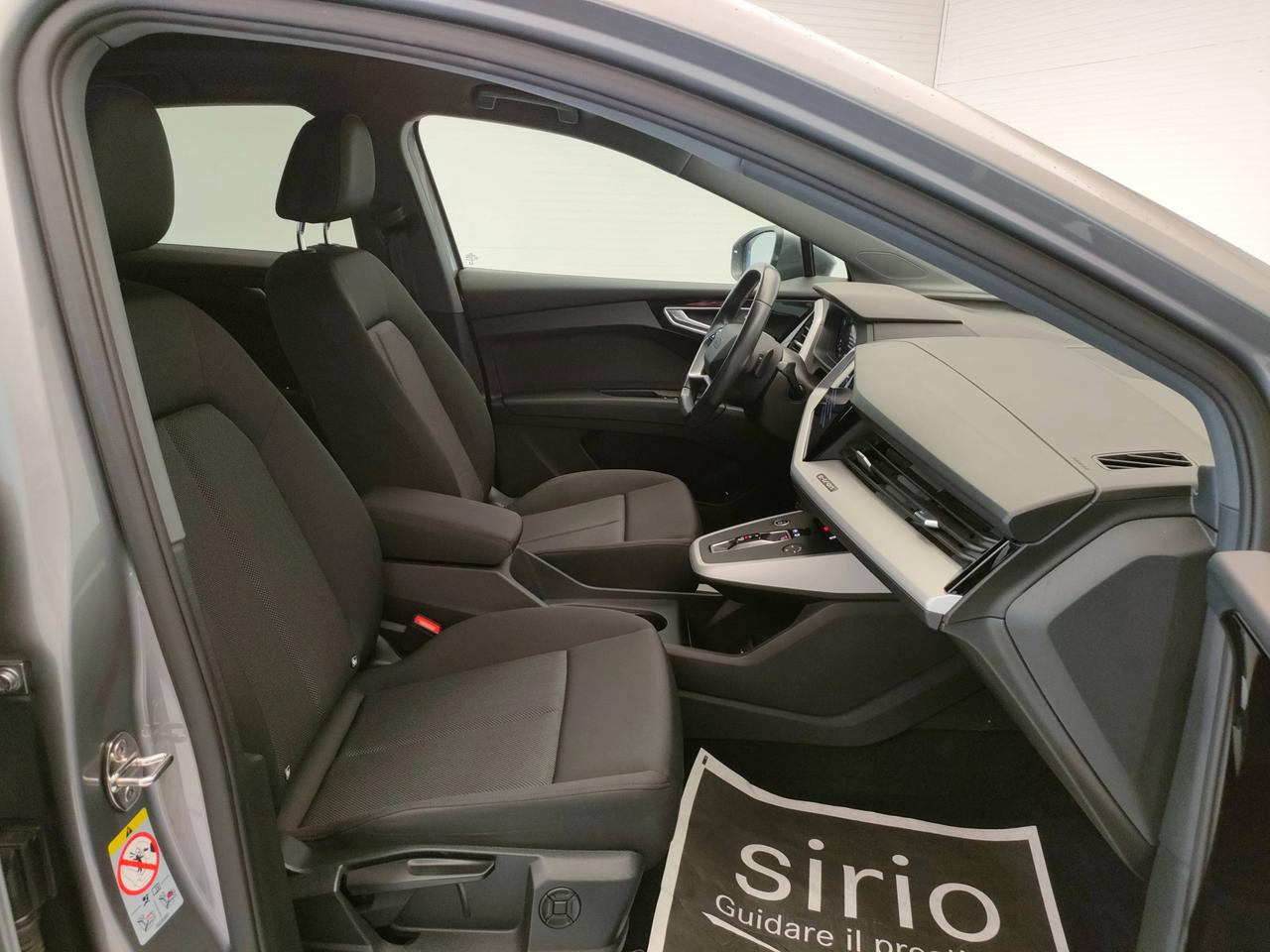 AUDI Q4 Sportback e-tron - Q4 Sportback e-tron 40 S line edition