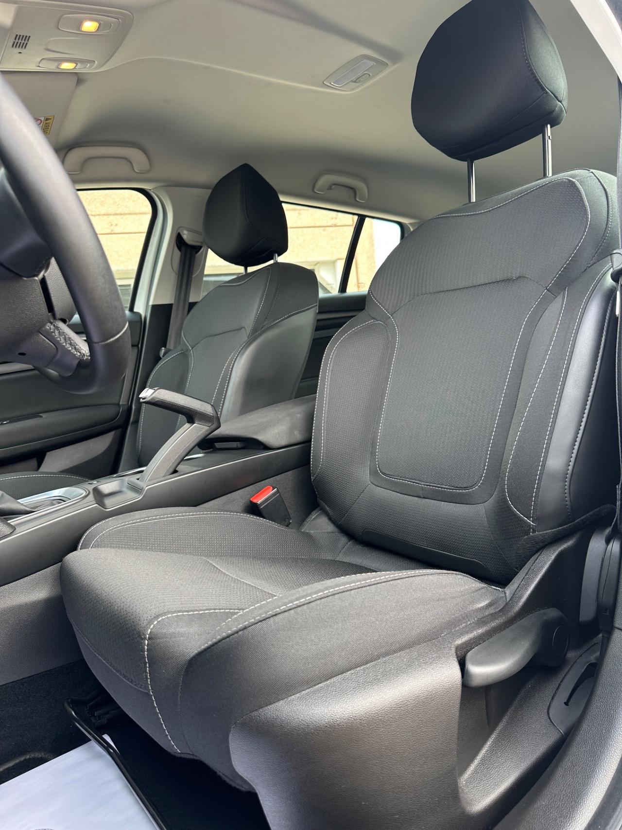 Renault Megane Mégane Sporter Blue dCi 115 CV Techno