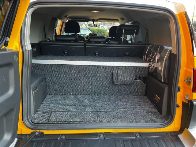 TOYOTA Land Cruiser FJ