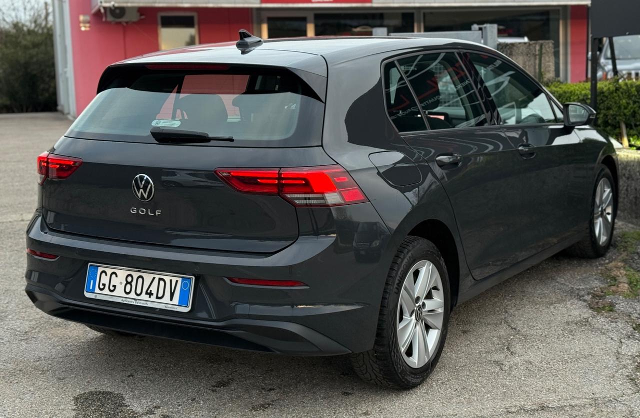 Volkswagen Golf 8 - 2.0 TDI SCR Style 2022 IMPECCABILE