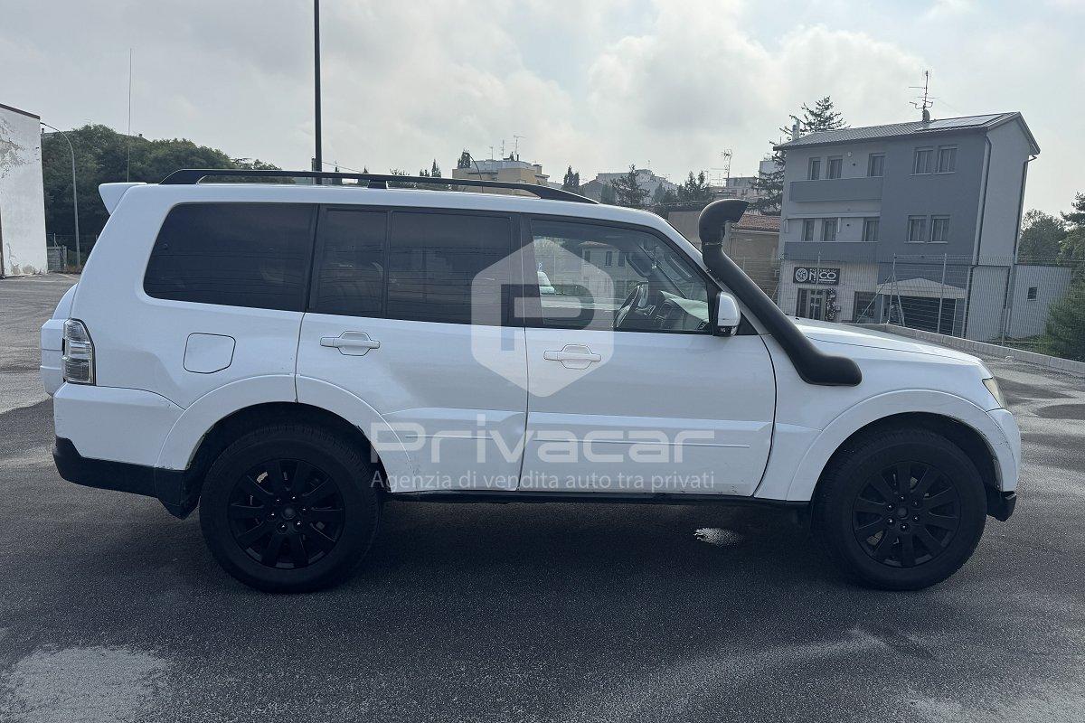 MITSUBISHI Pajero 3.2 DI-D 16V aut. 5p. Instyle DPF