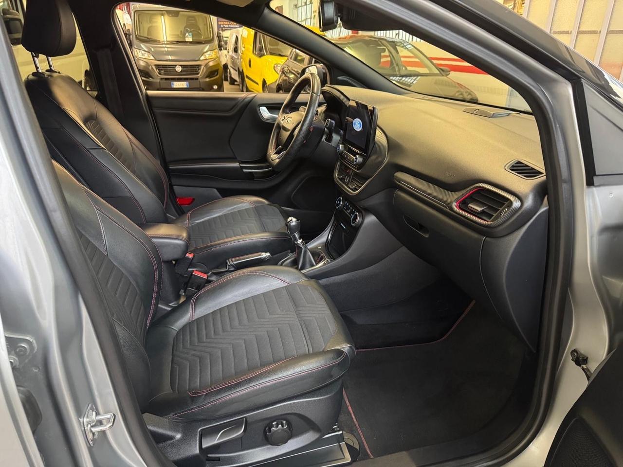 Ford Puma 1.0 EcoBoost Hybrid 155 CV S&S ST-Line X