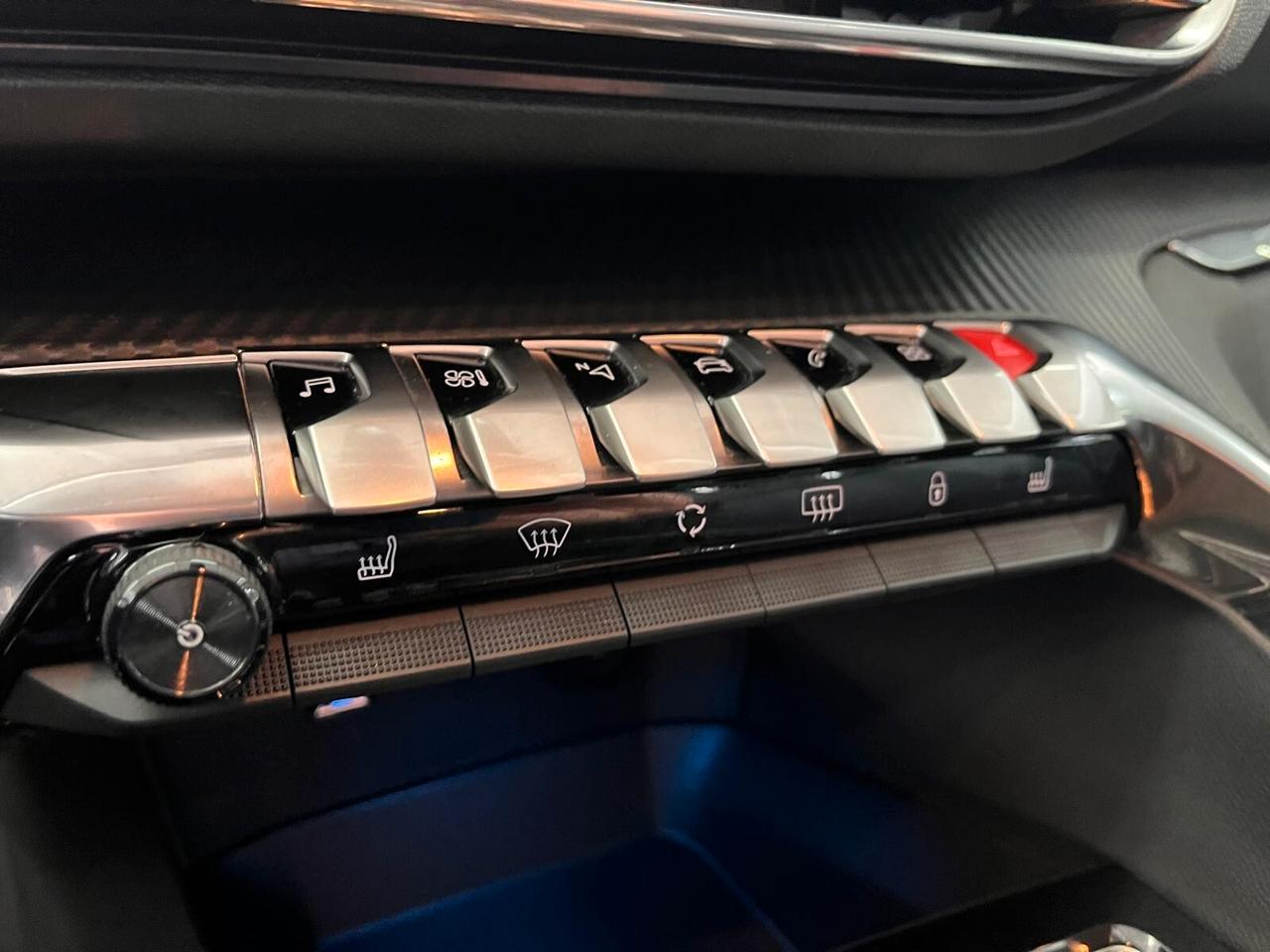 Peugeot 3008 BlueHDi 130 S&S EAT8 Active business Pack