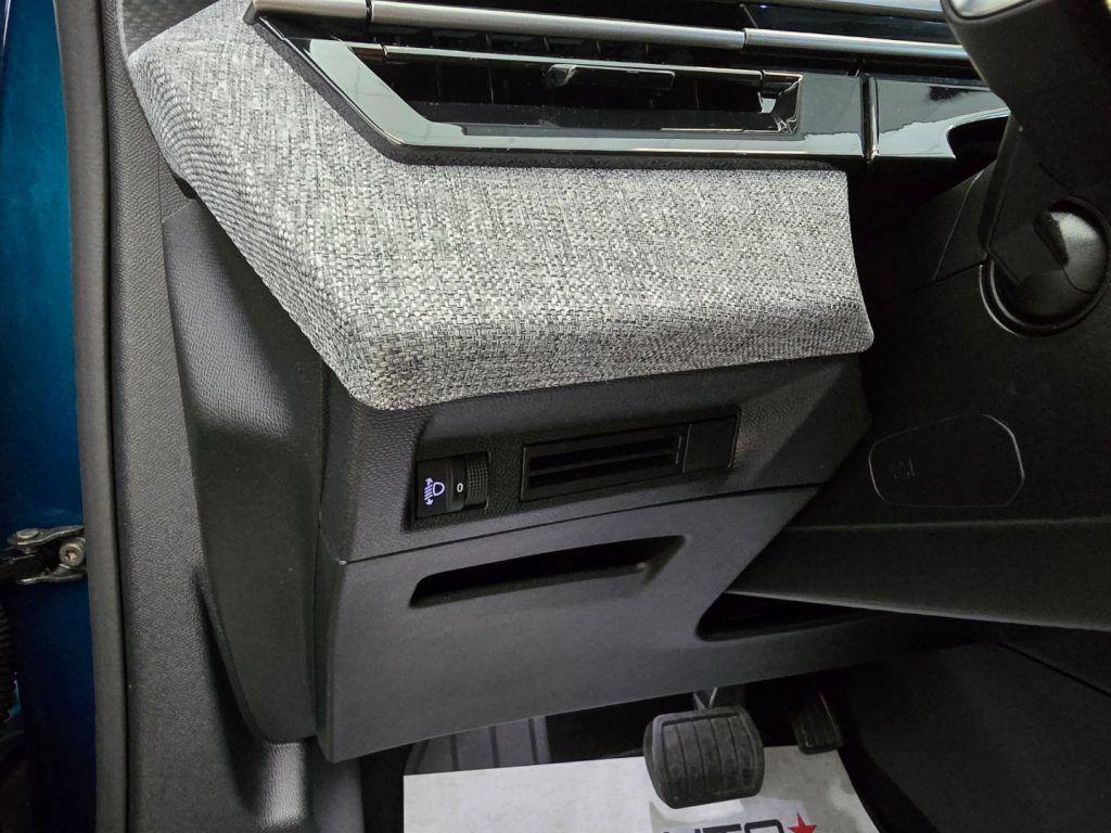 Peugeot 3008 Hybrid 145CV e-DCS6 Allure