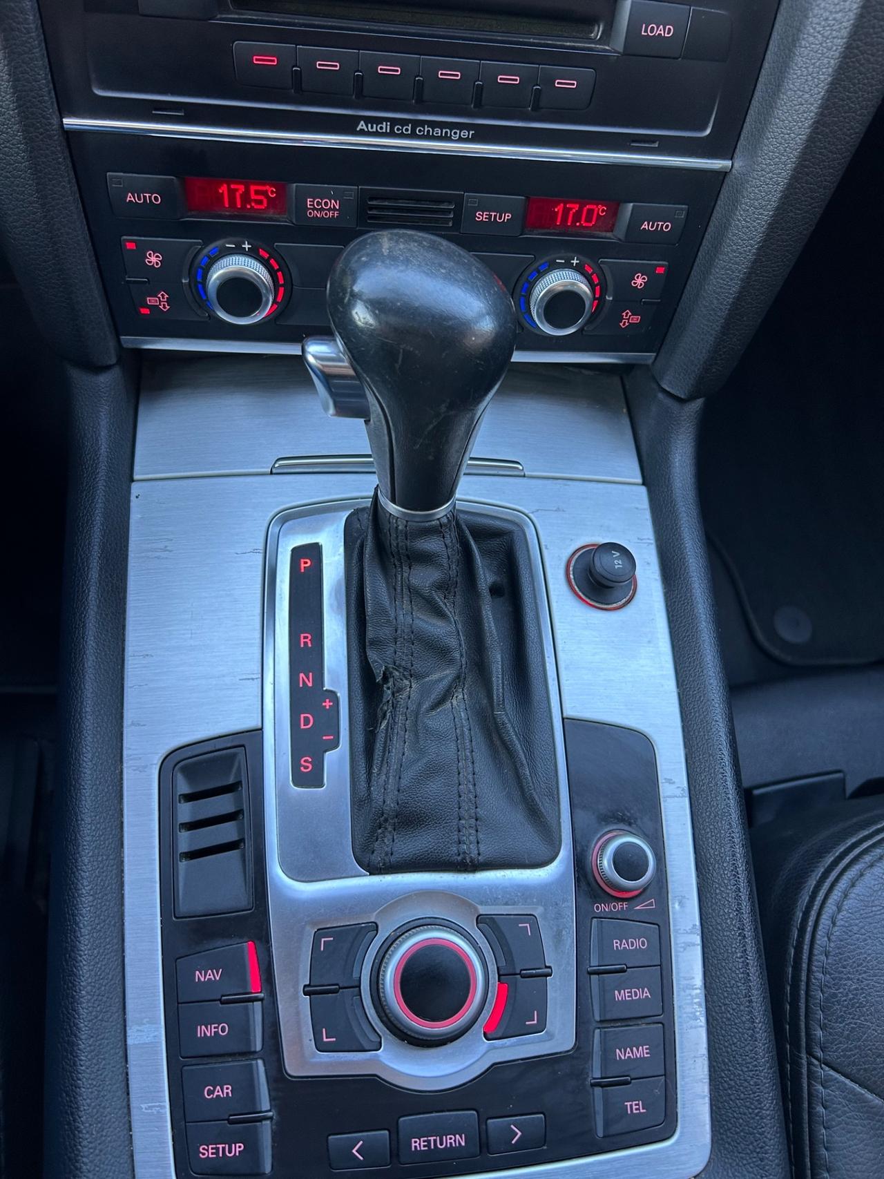Audi Q7 3.0 V6 TDI 233CV quattro tiptronic