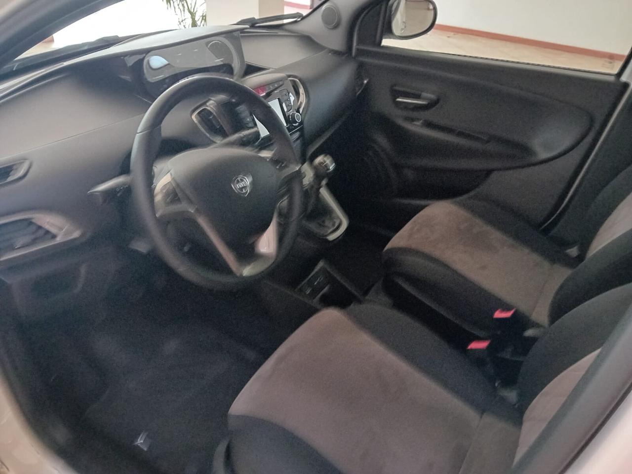 Lancia Ypsilon 1.2 69 CV 5 porte S&S Elefantino Blu