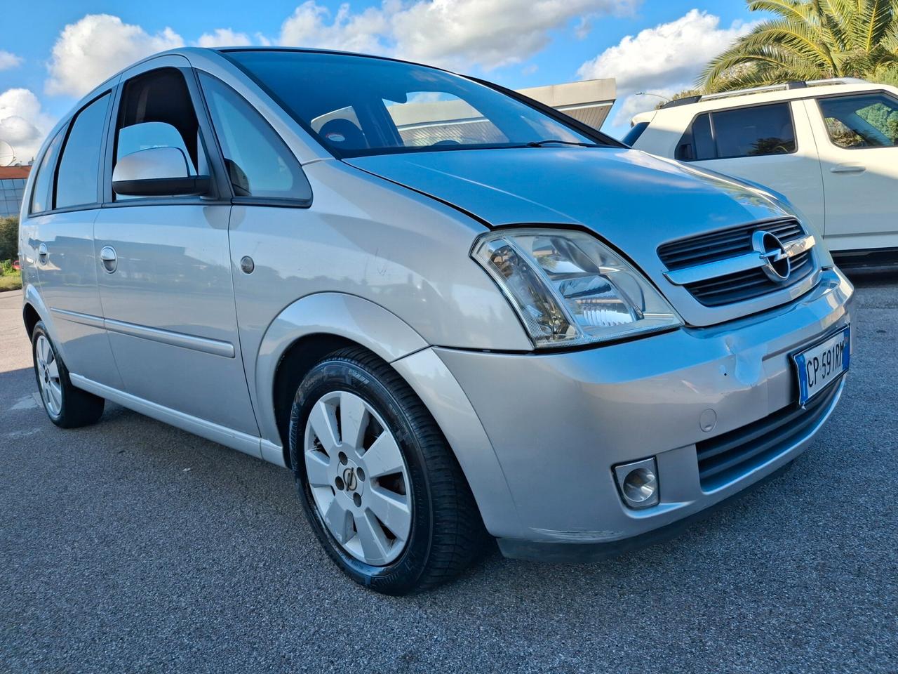 Opel Meriva 1.7 DTI Cosmo-NEOPATENTATI