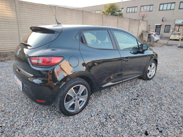 RENAULT Clio 1.2 75CV 5 porte Live NEOPATENTATI