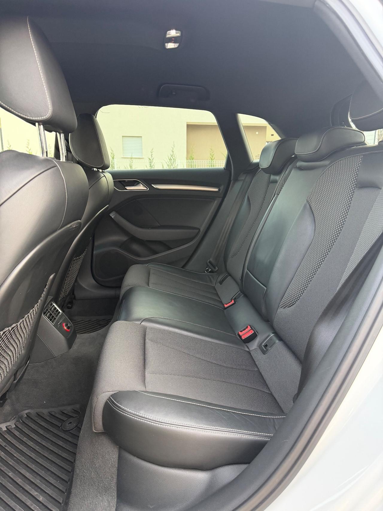 Audi A3 SPB 2.0 TDI 150 CV clean diesel S tronic Ambiente