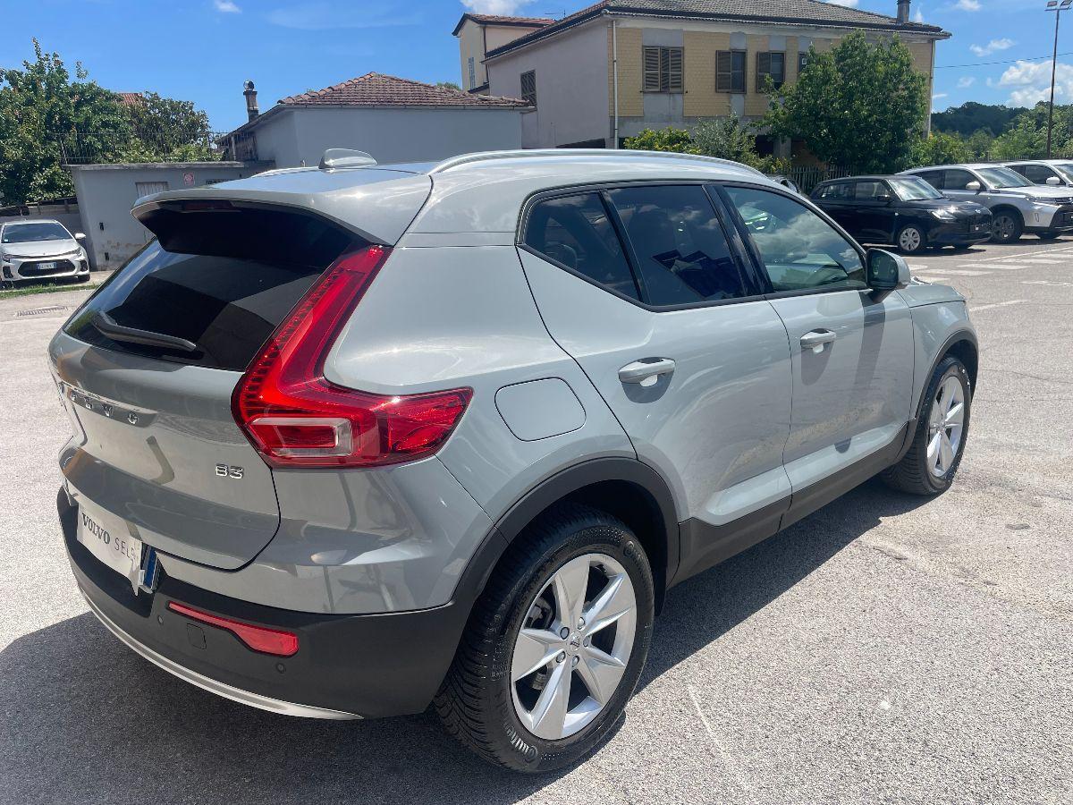 VOLVO - XC40 - B3 automatico Core