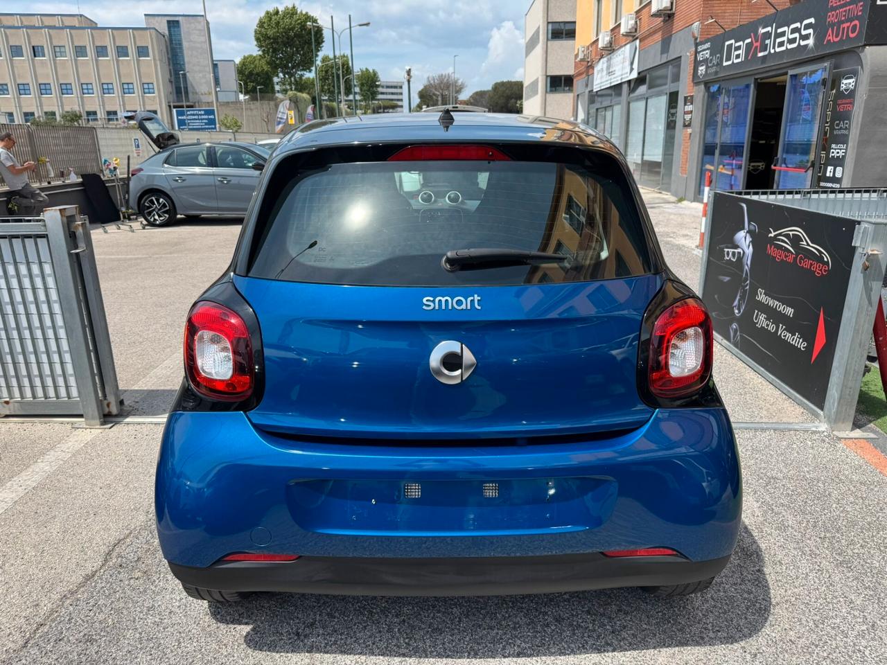 Smart ForFour 70 1.0 Youngster