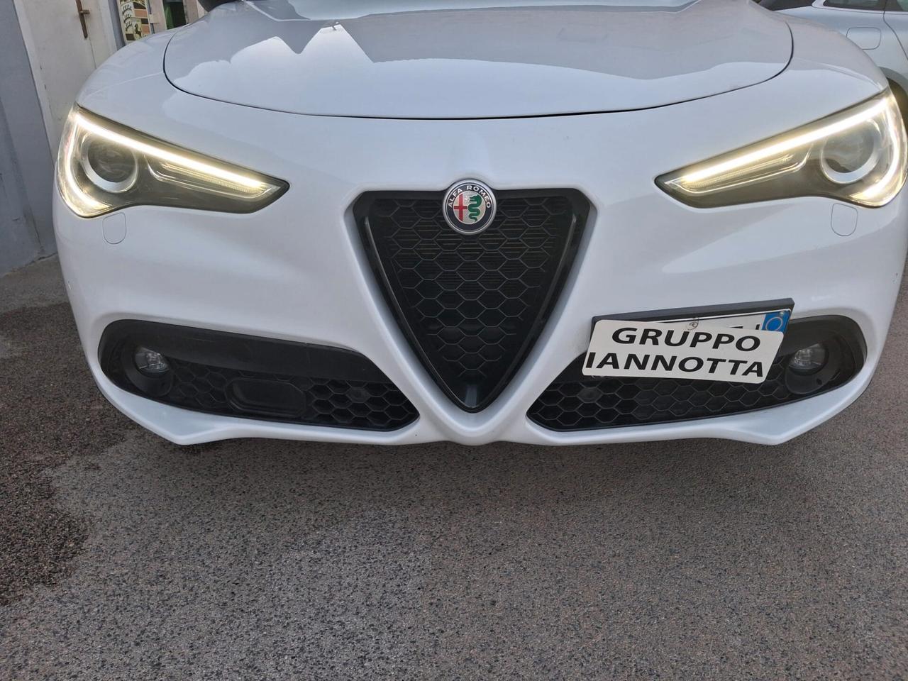 Alfa Romeo Stelvio 2.2 Turbodiesel 190 CV AT8 RWD Sprint GARANZIA 12 MESI CON CERTIFICATO DI CONFORMITA LEGGI D
