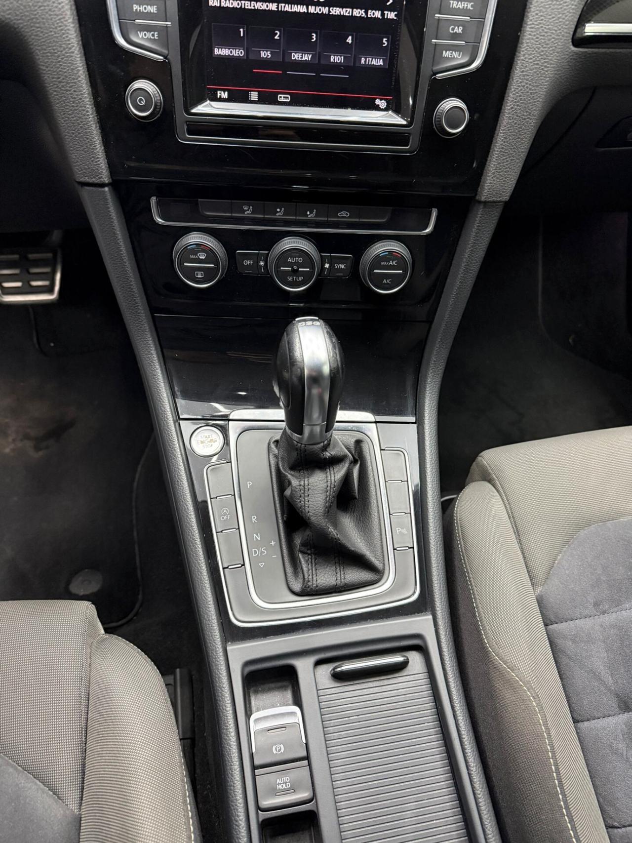 Volkswagen Golf 2.0 TDI DSG 3p. Highline BlueMotion Technology